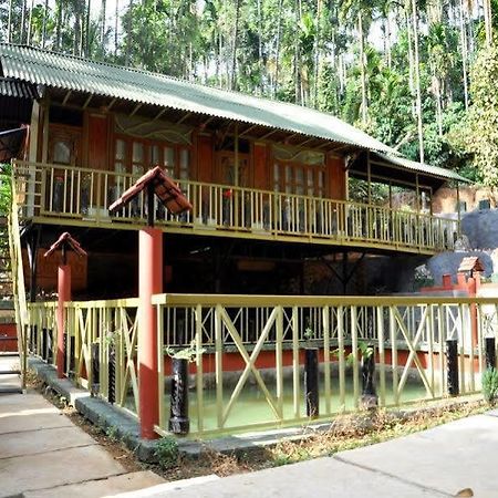 Brook Streak Resort Vaduvanchal Exterior foto